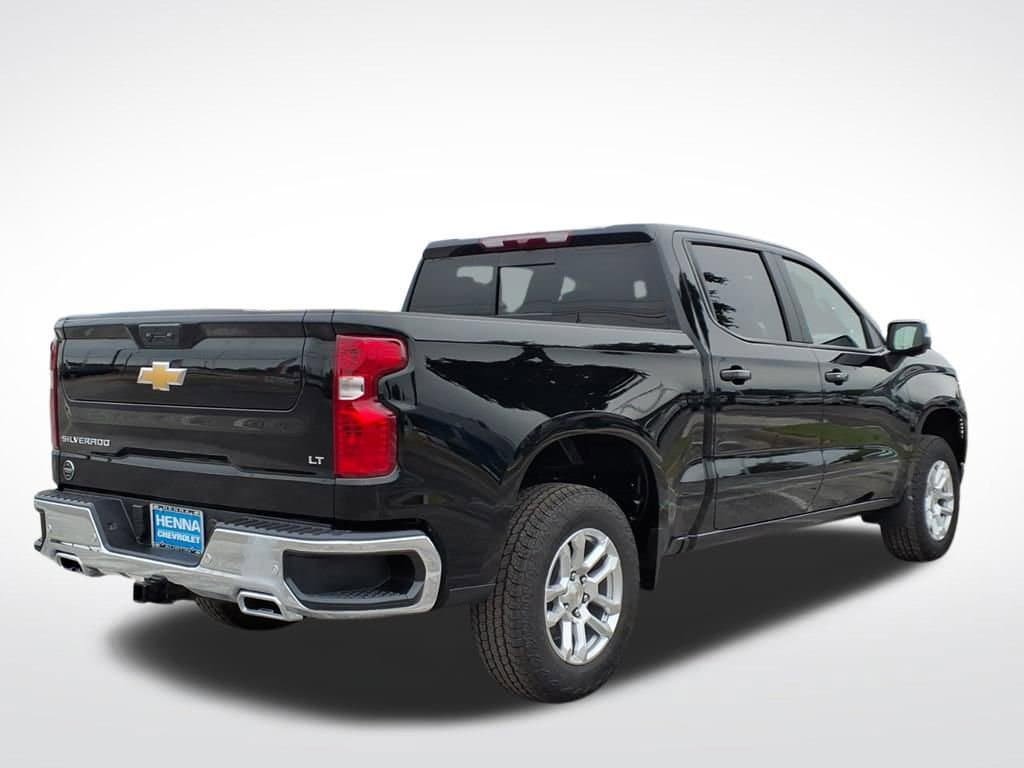 New 2026 Chevrolet Silverado 1500 LT w/ Z71 Off-Road Package AWD/4WD image 3