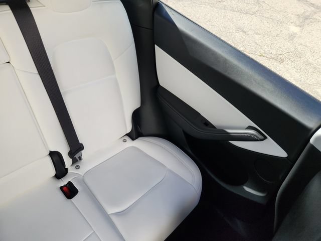 Used 2021 Tesla Model Y Long Range AWD/4WD image 16