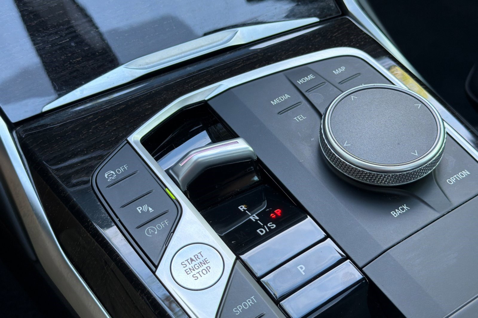 Certified 2024 BMW 330i Sedan w/ Premium Package image 28