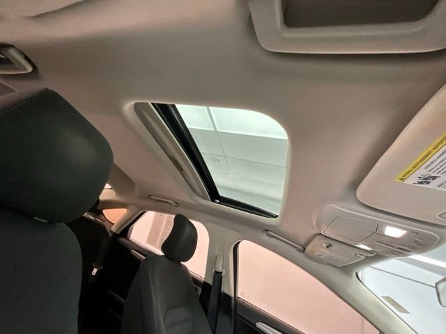 Used 2018 Ford Fusion SE w/ Fusion SE Technology Package image 6