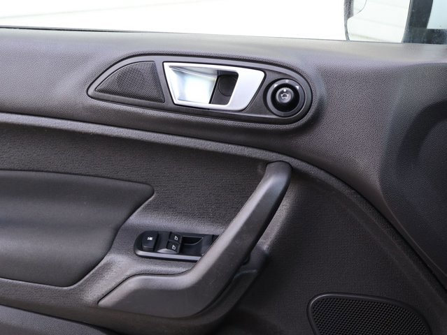 Used 2015 Ford Fiesta SE FWD image 11