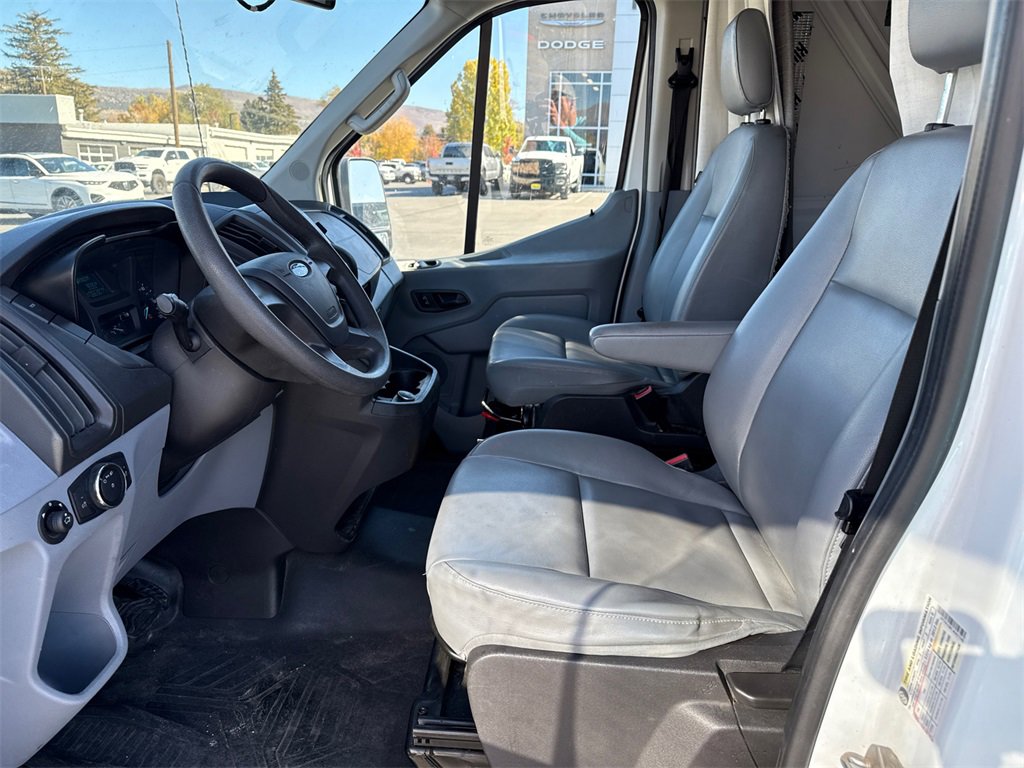 Used 2018 Ford Transit 250 130 Medium Roof image 5