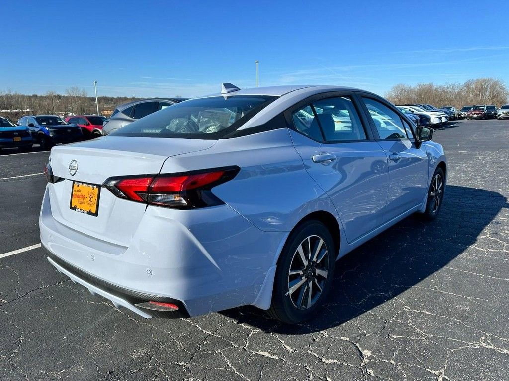 New 2025 Nissan Versa SV image 3