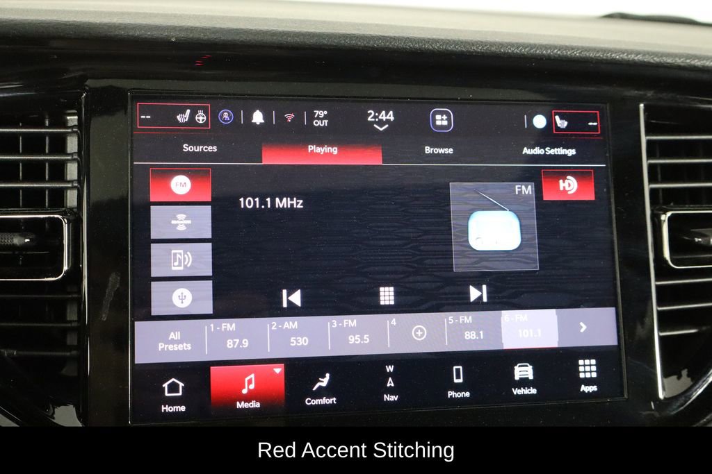 Used 2025 Dodge Durango GT image 32