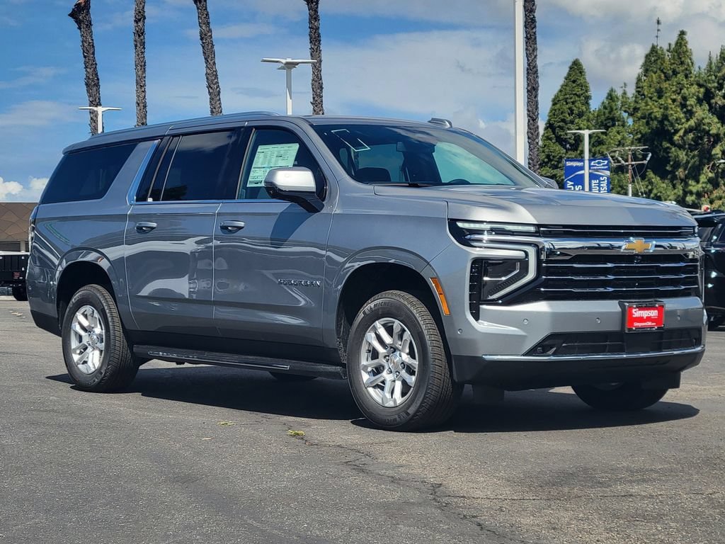 New 2026 Chevrolet Suburban LT w/ Comfort Package RWD image 28