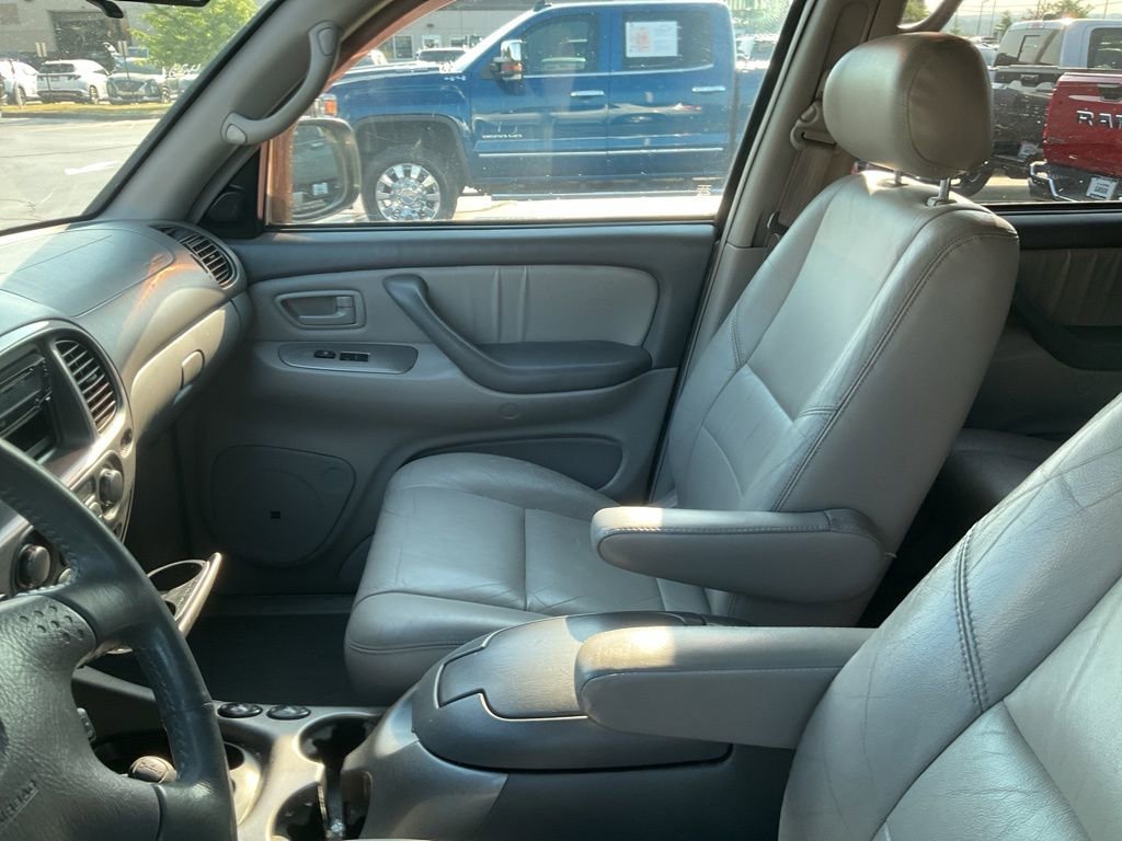 Used 2002 Toyota Sequoia Limited AWD/4WD image 13