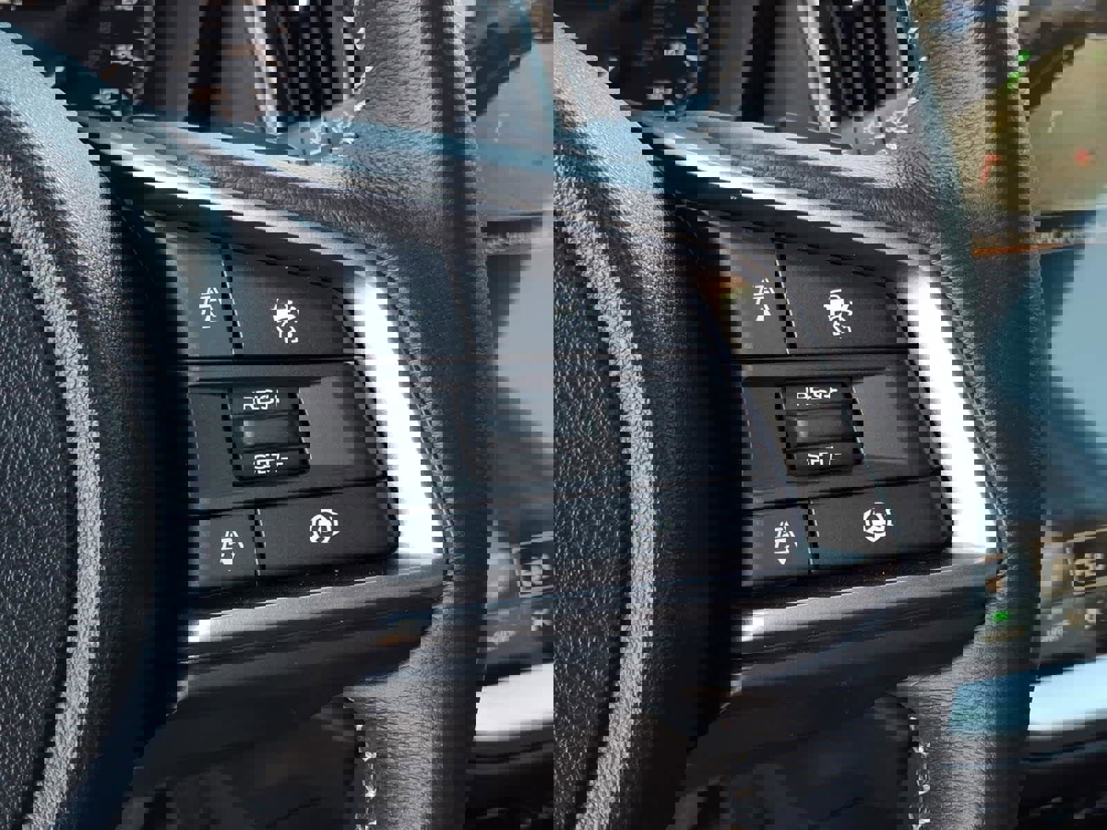 Certified 2025 Subaru Outback Premium w/ Popular Package #1A image 40