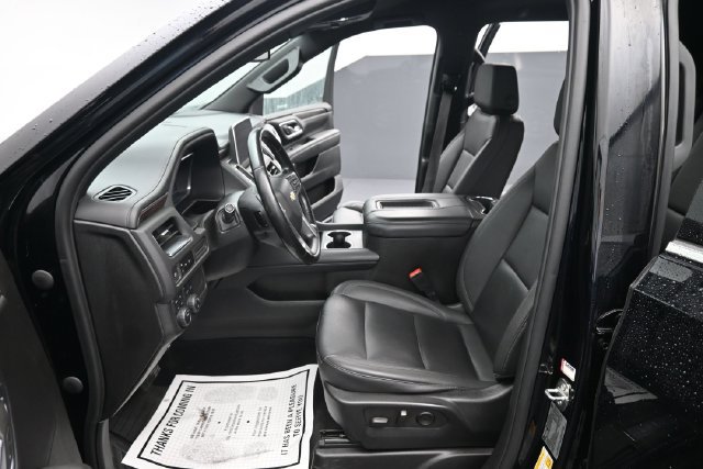 Used 2023 Chevrolet Suburban LT AWD/4WD image 14