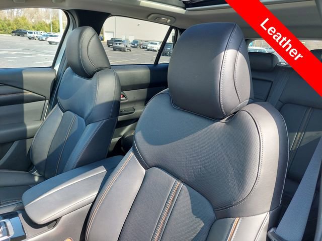 Used 2025 MAZDA CX-50 AWD 2.5 Hybrid w/ Premium Pkg image 6