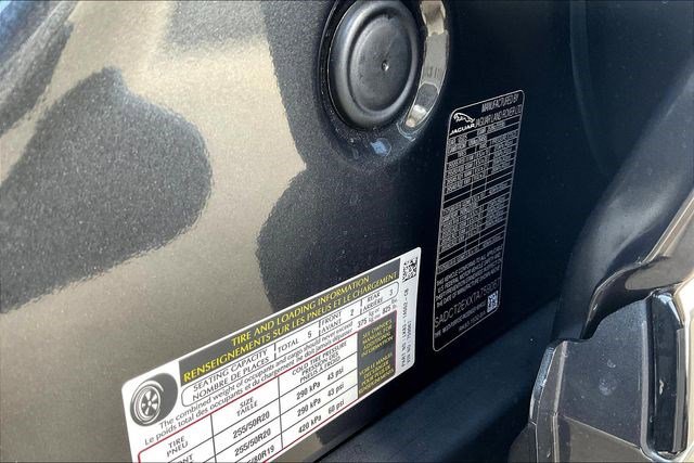 New 2026 Jaguar F-PACE R-Dynamic S image 8