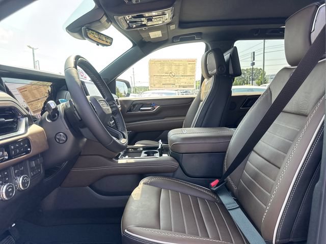 New 2026 GMC Yukon Denali Ultimate AWD/4WD image 14