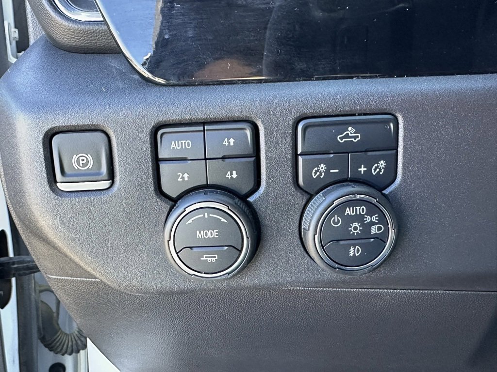 Used 2024 Chevrolet Silverado 1500 LT Trail Boss w/ Protection Package image 30