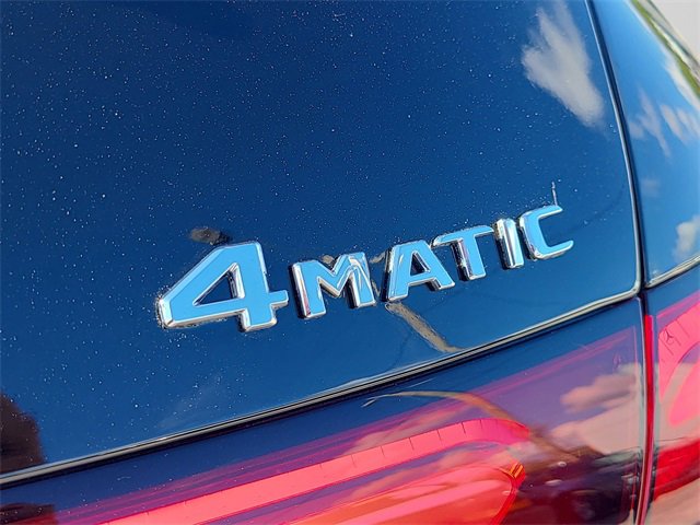 Used 2023 Mercedes-Benz GLC 300 4MATIC w/ Exclusive Trim Package image 11
