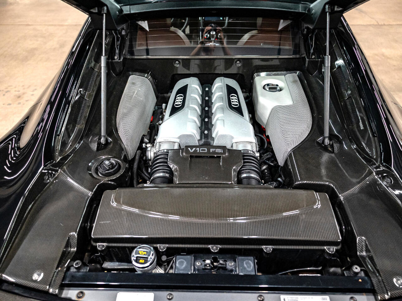 Used 2009 Audi R8 V10 image 12