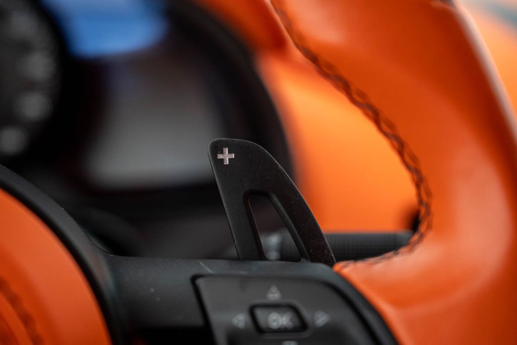 Used 2022 Bugatti Chiron Pur Sport image 28