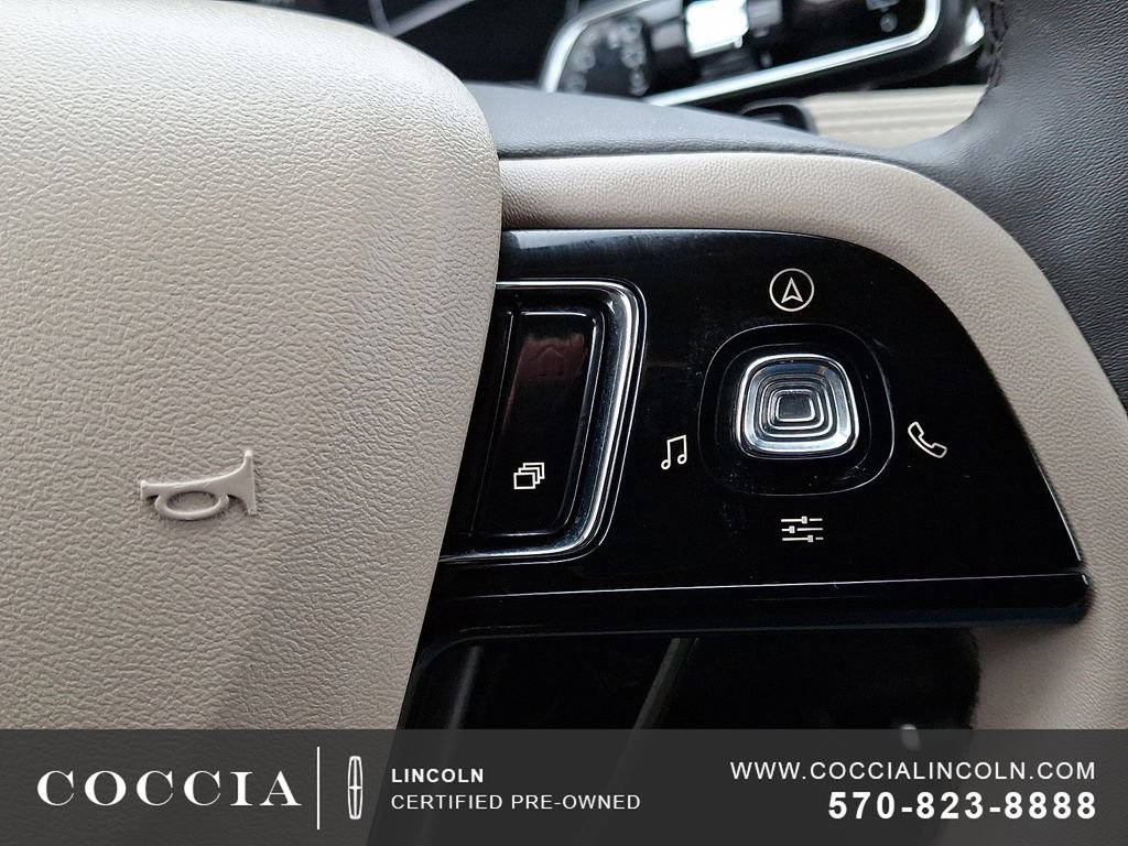 Used 2022 Lincoln Corsair AWD w/ Equipment Group 101A image 22