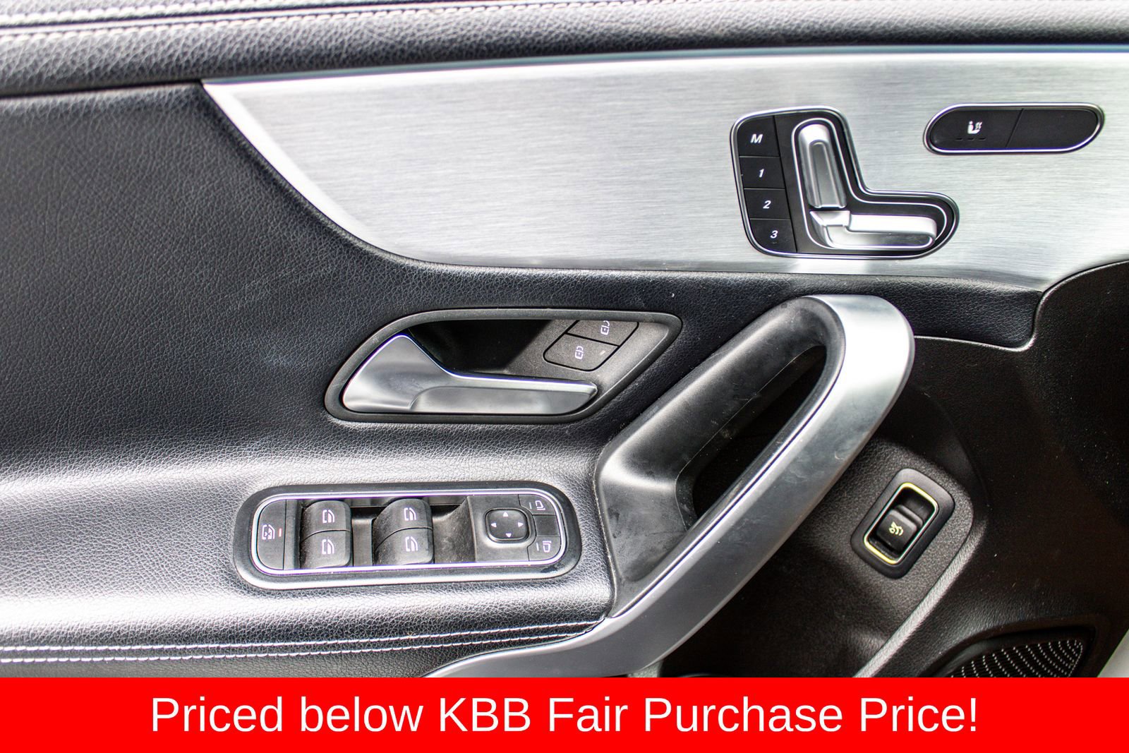 Used 2020 Mercedes-Benz A 220 4MATIC w/ AMG Line image 16