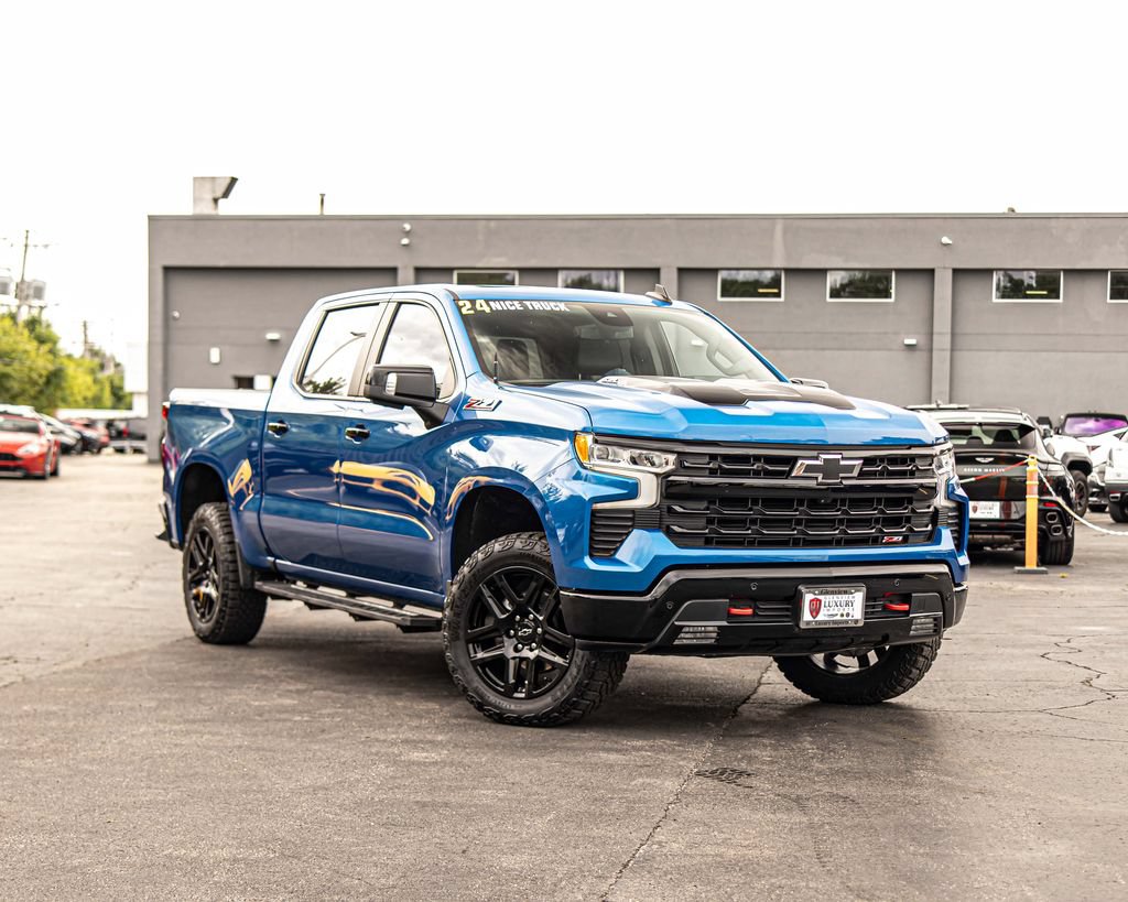 Used 2024 Chevrolet Silverado 1500 LT Trail Boss w/ LT Trail Boss Premium Package AWD/4WD image 5