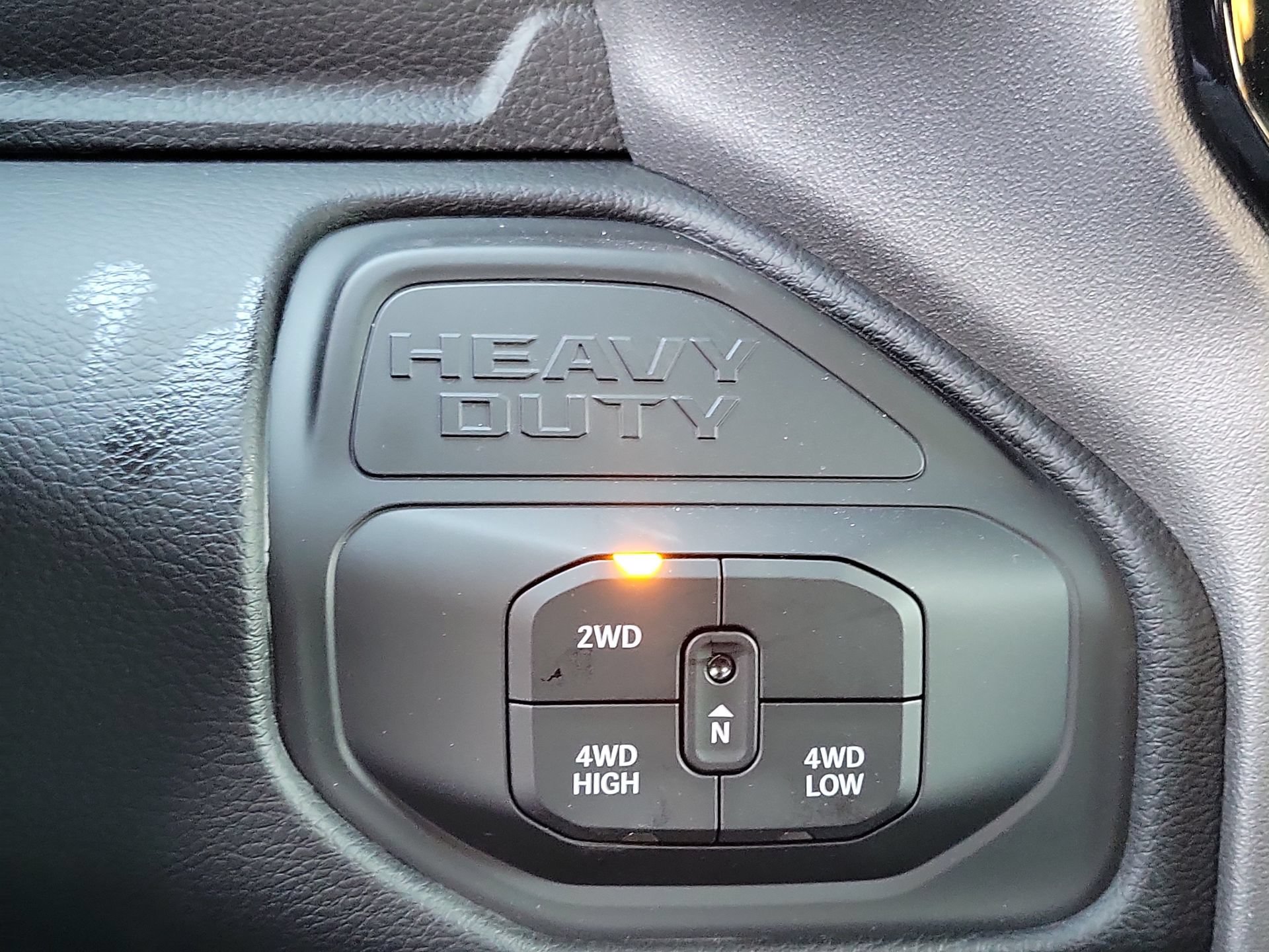 New 2026 RAM 2500 Laramie AWD/4WD image 10