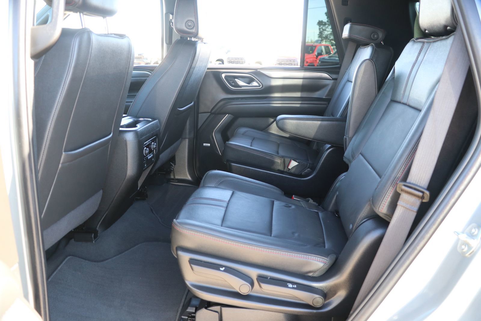 Used 2024 Chevrolet Tahoe RST w/ Luxury Package image 29