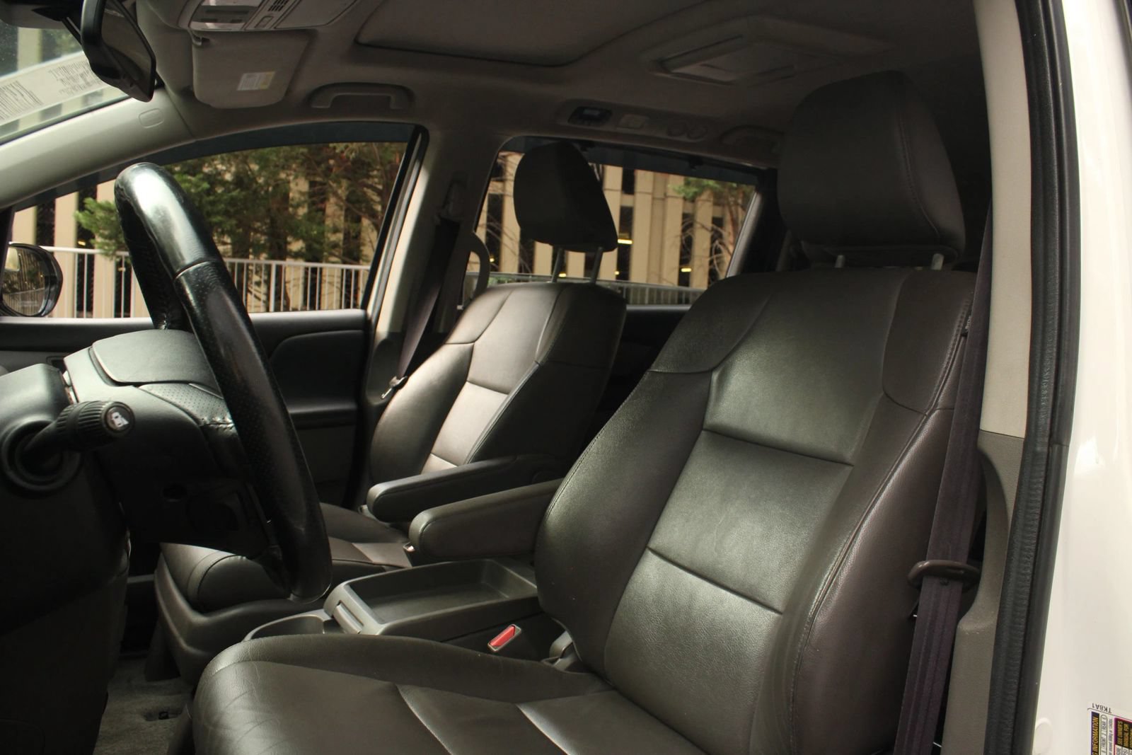 Used 2014 Honda Odyssey Touring image 16