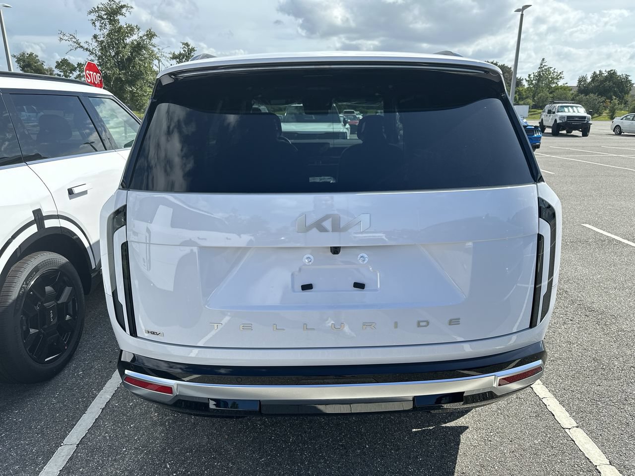New 2027 Kia Telluride SX w/ Towing Package FWD image 22