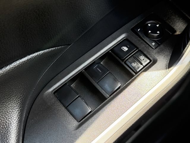 Used 2025 Toyota RAV4 LE FWD image 31