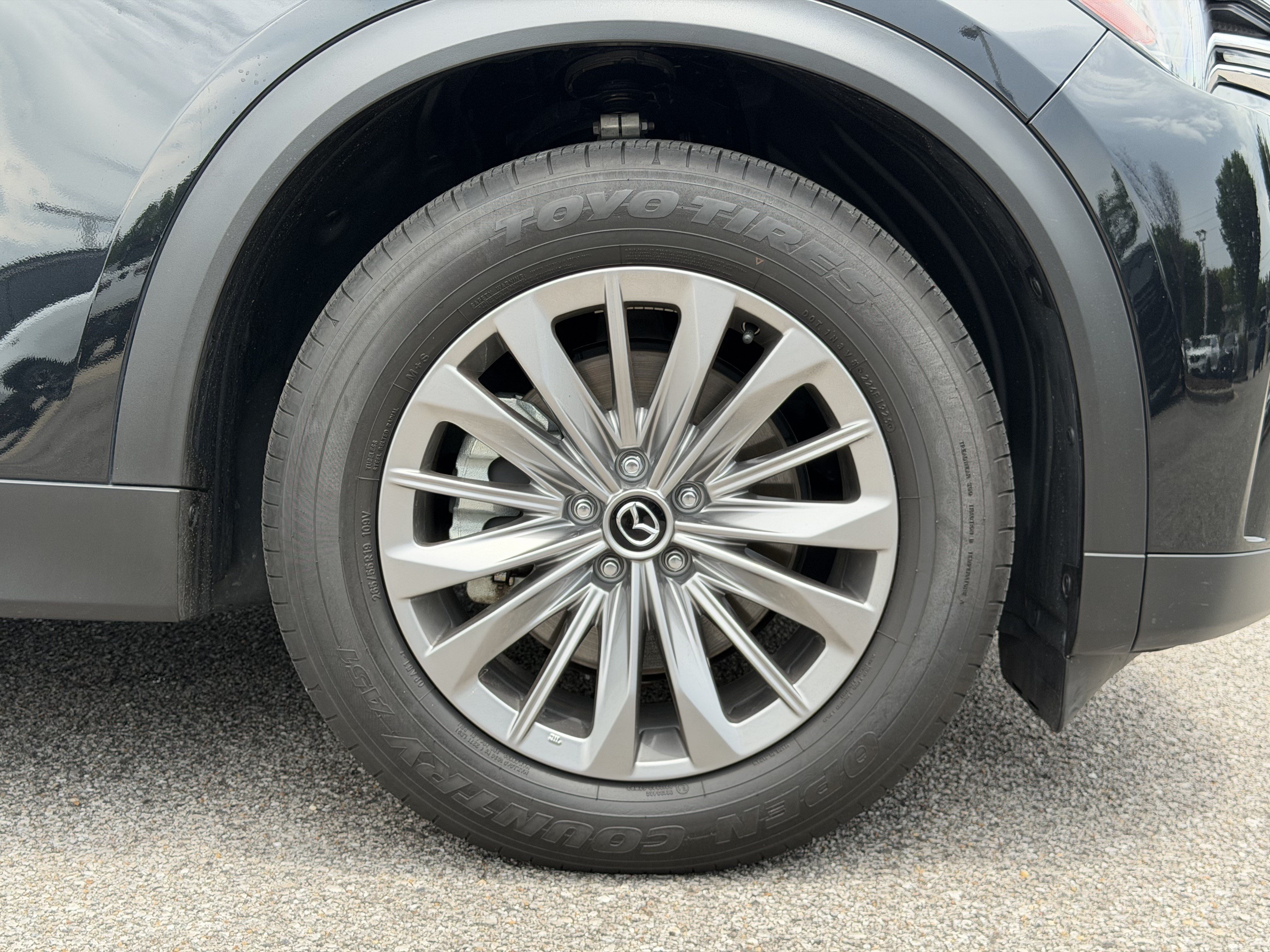 Used 2025 MAZDA CX-90 Plug-In Hybrid w/ Preferred AWD/4WD image 13
