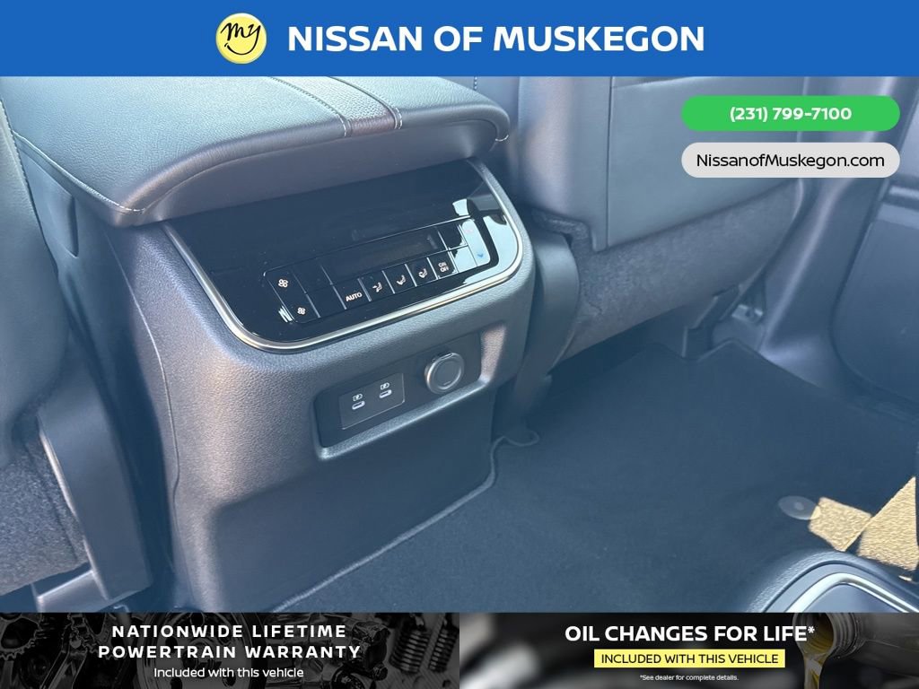 New 2025 Nissan Armada SL w/ Captain's Chari Seat Package image 26