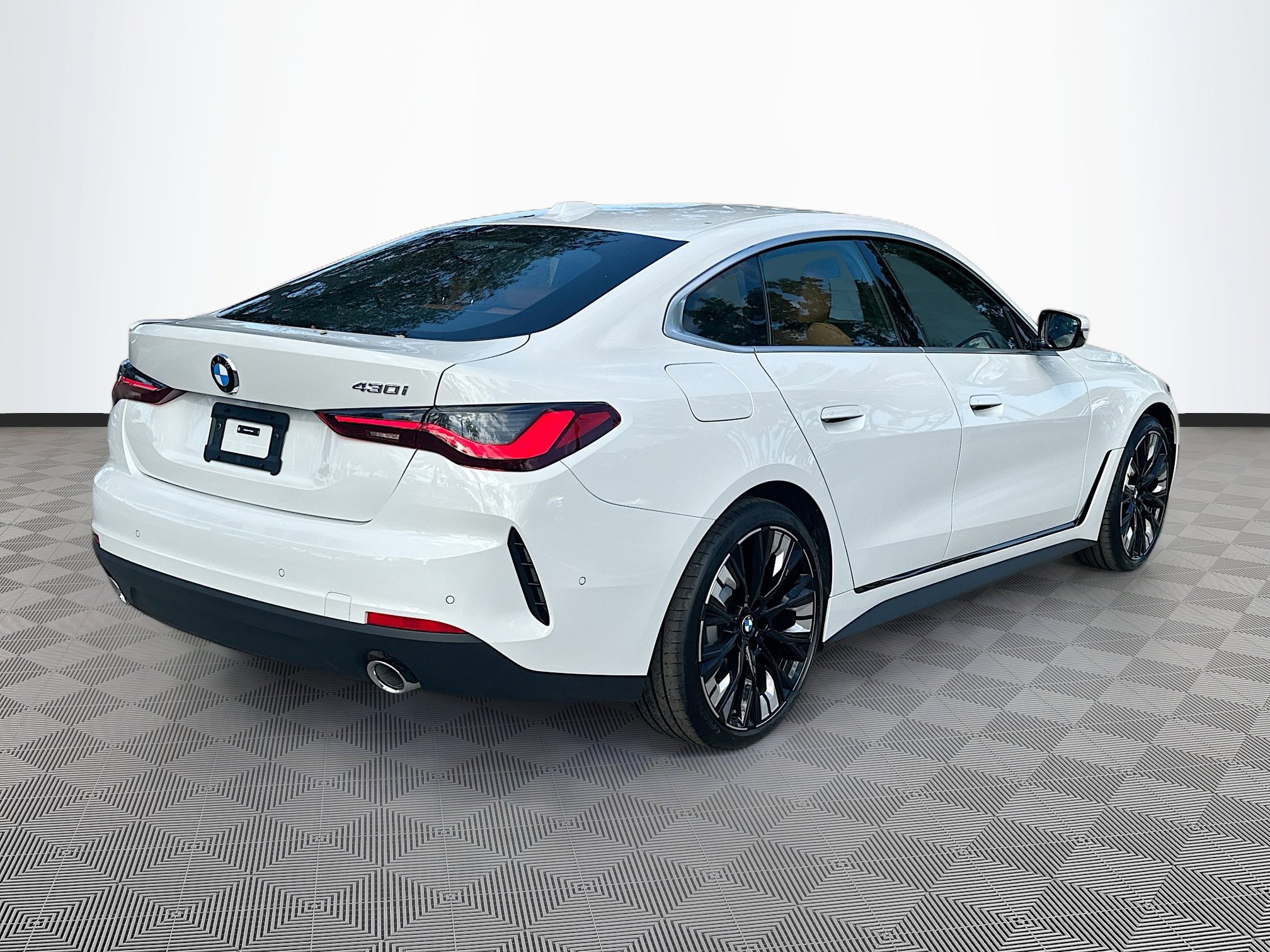 New 2026 BMW 430i w/ Premium Package RWD image 6