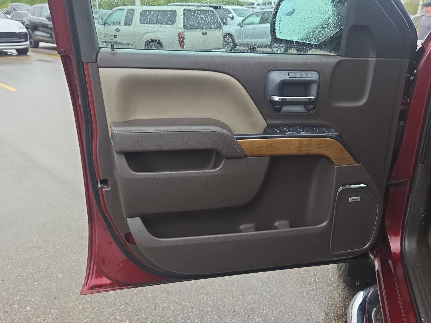 Used 2016 Chevrolet Silverado 1500 LTZ w/ Sport Package AWD/4WD image 16