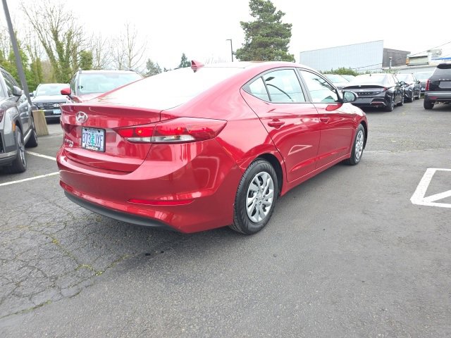 Used 2017 Hyundai Elantra SE image 5