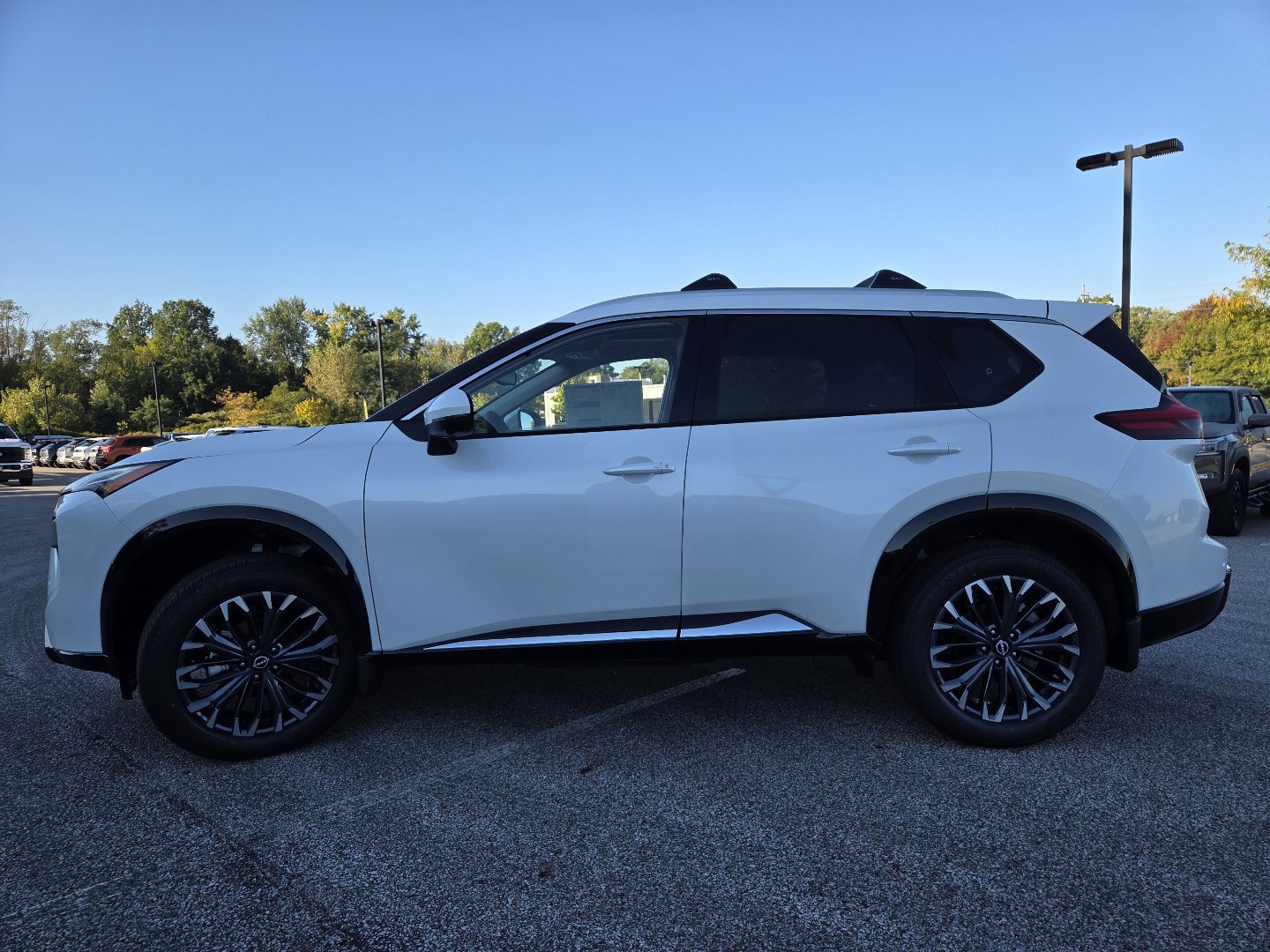 New 2026 Nissan Rogue Platinum w/ Platinum Premium Package AWD/4WD image 17