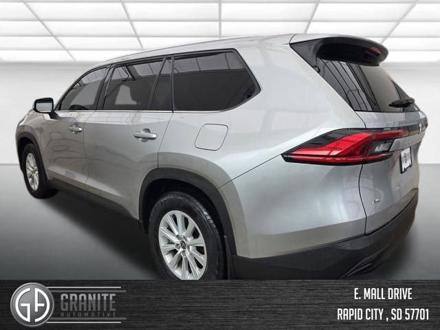 Used 2024 Toyota Grand Highlander XLE image 3