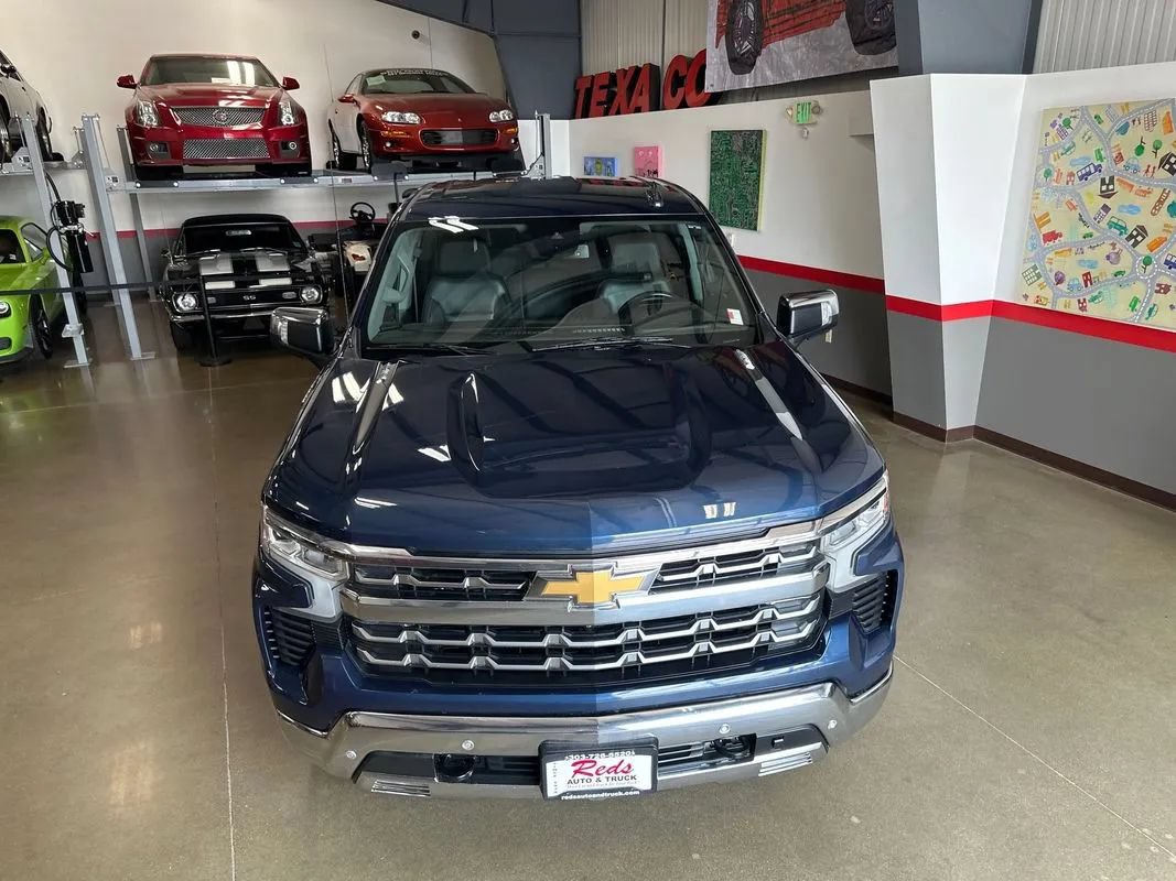 Used 2022 Chevrolet Silverado 1500 LTZ w/ Max Trailering Package AWD/4WD image 25