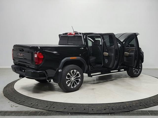 Used 2025 GMC Canyon Denali AWD/4WD image 15
