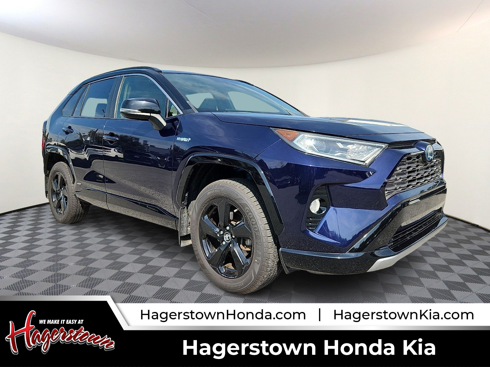 Used 2019 Toyota RAV4 XSE w/ All Weather Liner Package AWD/4WD image 1