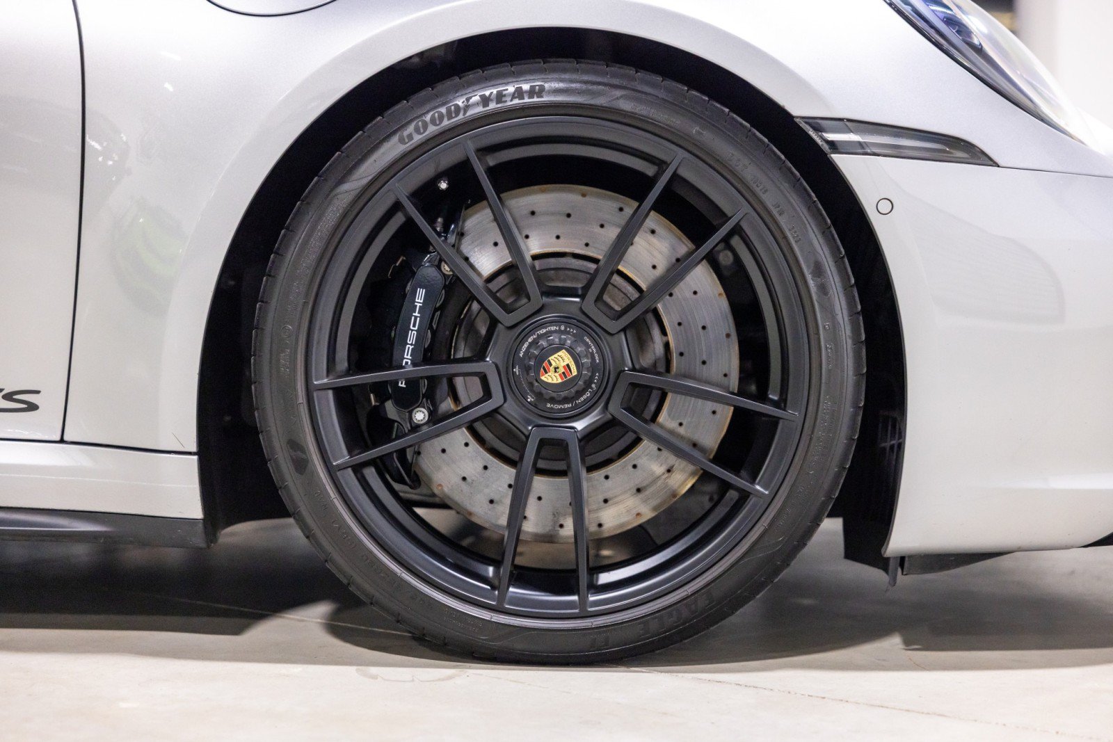 Used 2022 Porsche 911 Cabriolet image 22