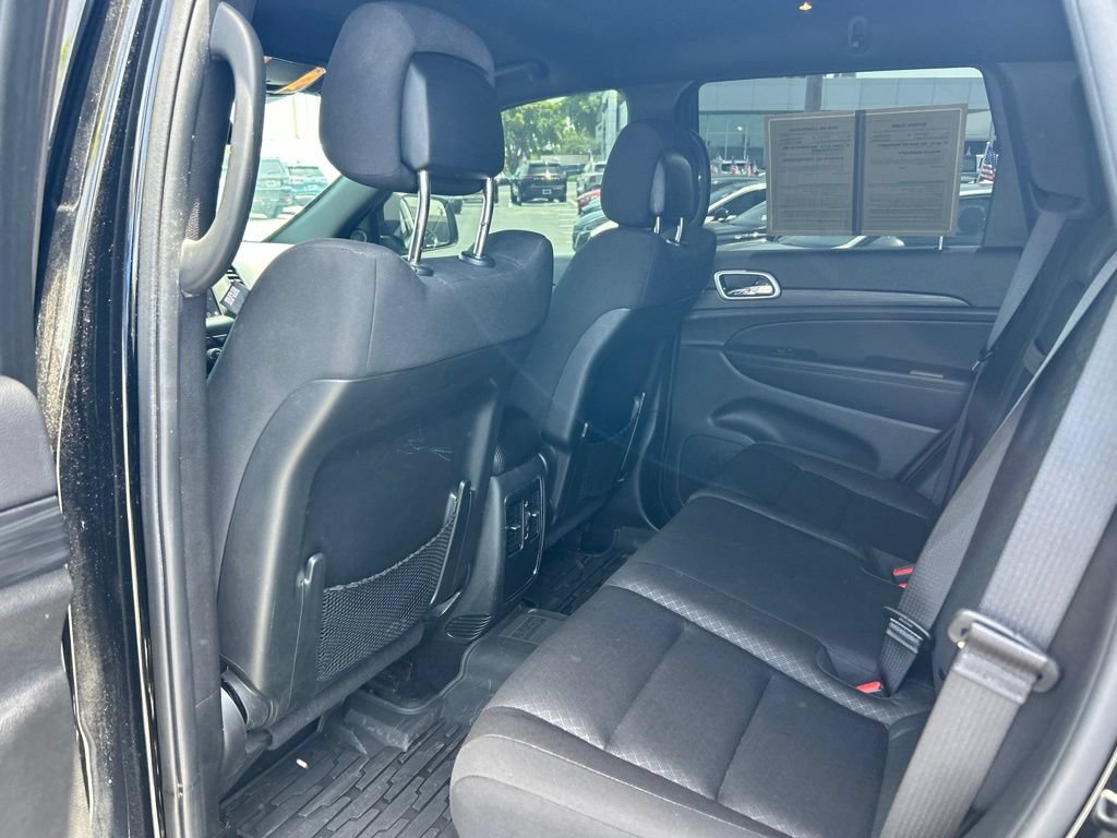 Used 2021 Jeep Grand Cherokee Laredo RWD image 31