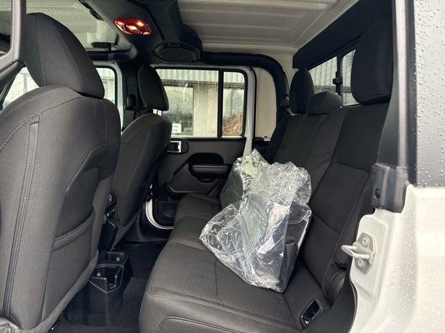 Used 2021 Jeep Gladiator Willys image 19