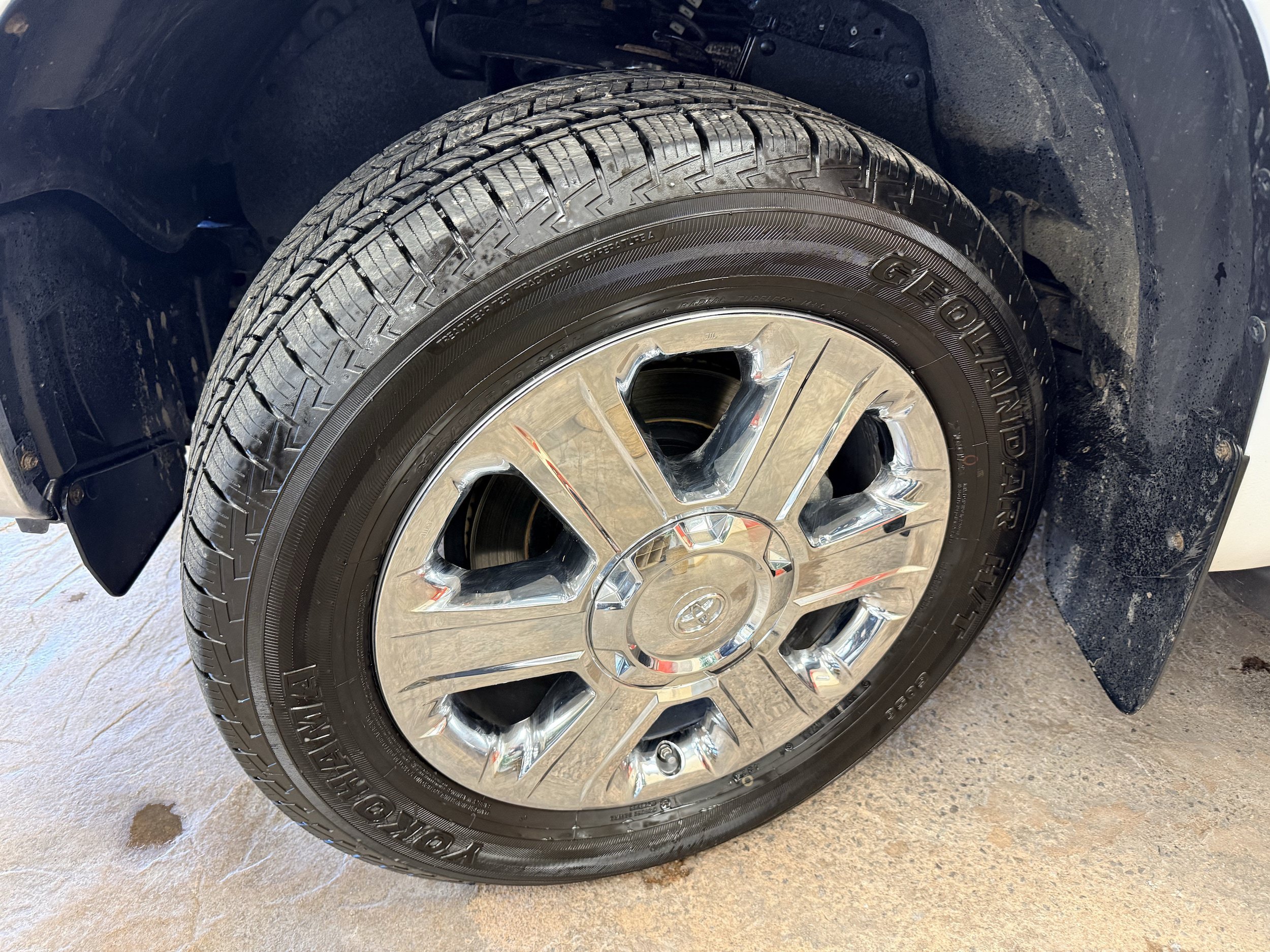 Used 2019 Toyota Tundra 1794 Edition AWD/4WD image 5