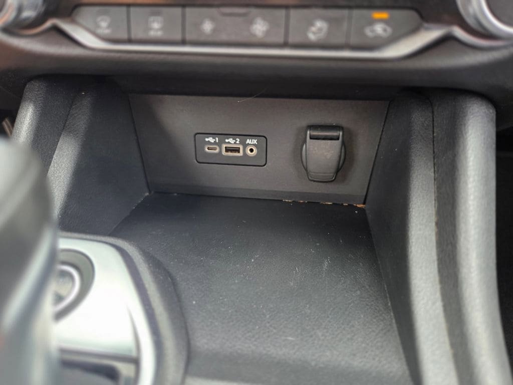 Used 2021 Nissan Sentra SV FWD image 24