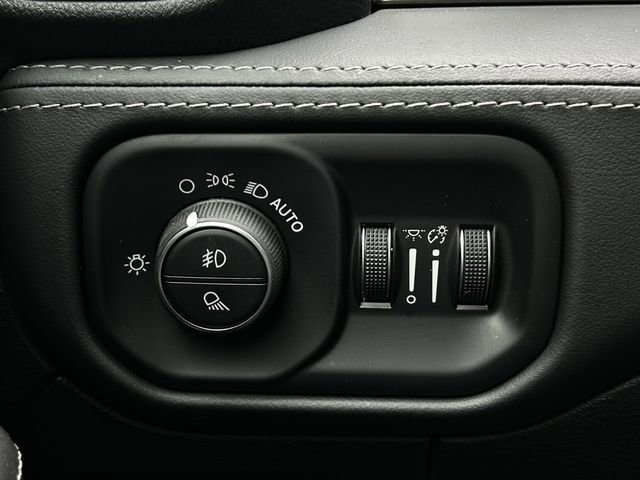 Used 2021 RAM 1500 Limited AWD/4WD image 27