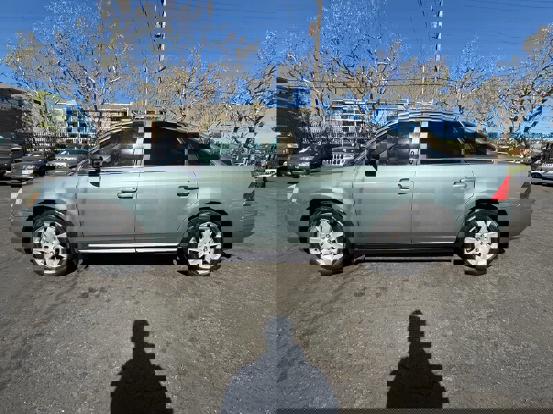 Used 2007 Ford Five Hundred SEL image 8