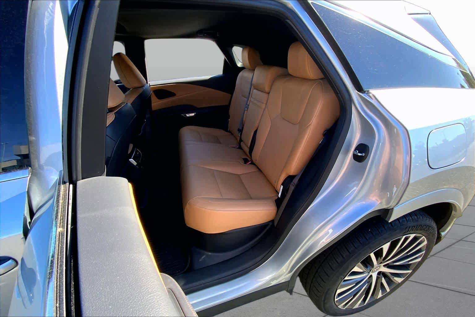Used 2023 Lexus RX 350 Premium Plus w/ Cold Area Package AWD/4WD image 21