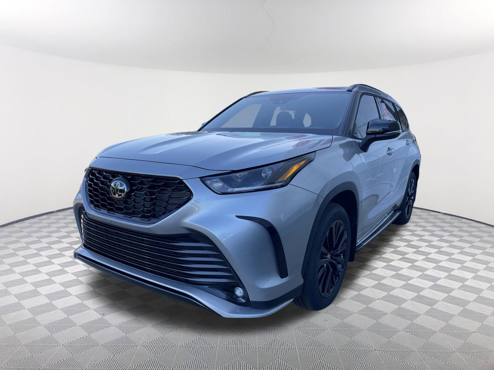 New 2025 Toyota Highlander XSE image 18