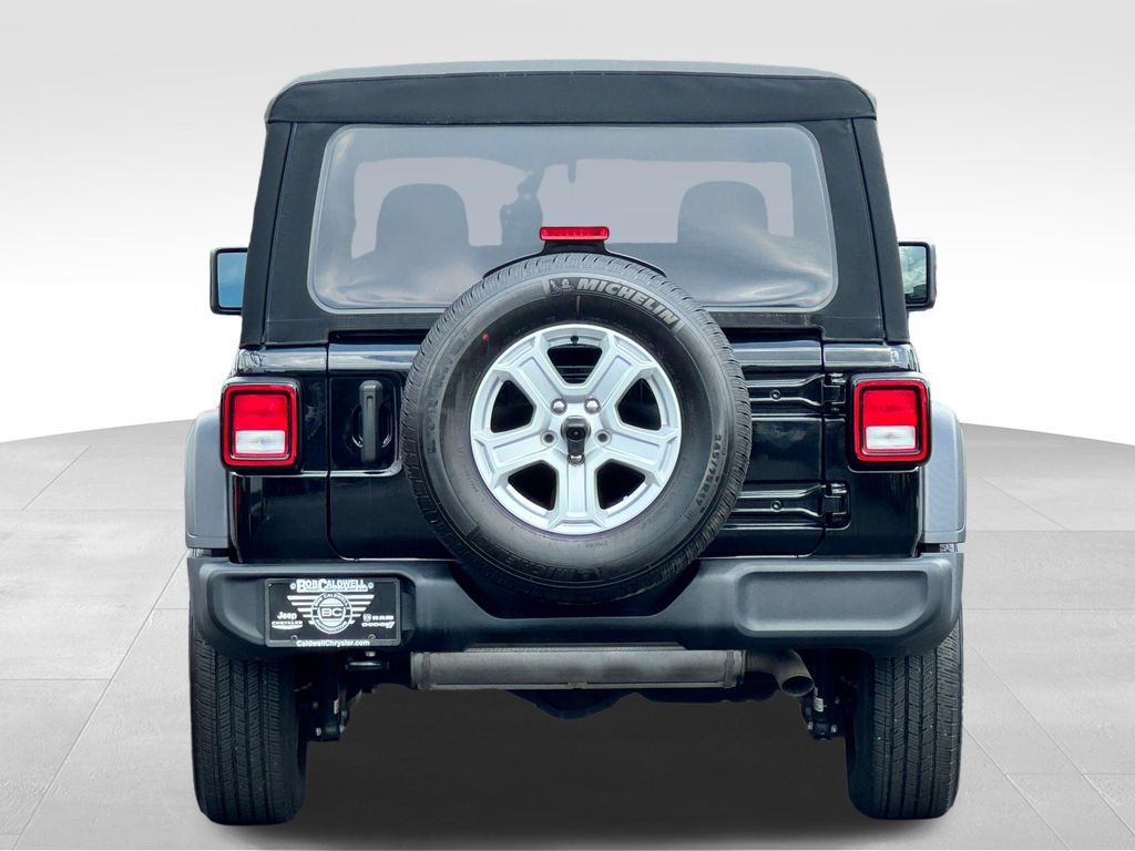 Used 2022 Jeep Wrangler Sport AWD/4WD image 6