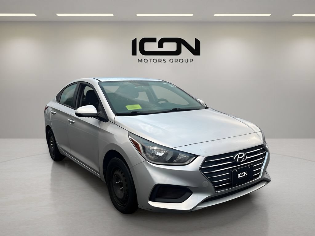 Used 2021 Hyundai Accent SE FWD image 9