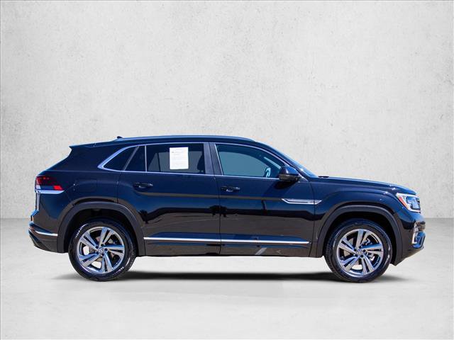 Used 2024 Volkswagen Atlas Cross Sport SEL R-Line AWD/4WD image 4