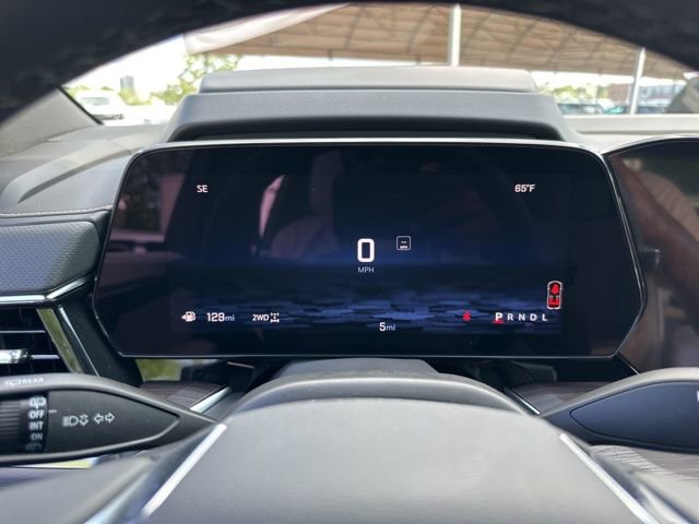 New 2025 Chevrolet Suburban Premier image 23